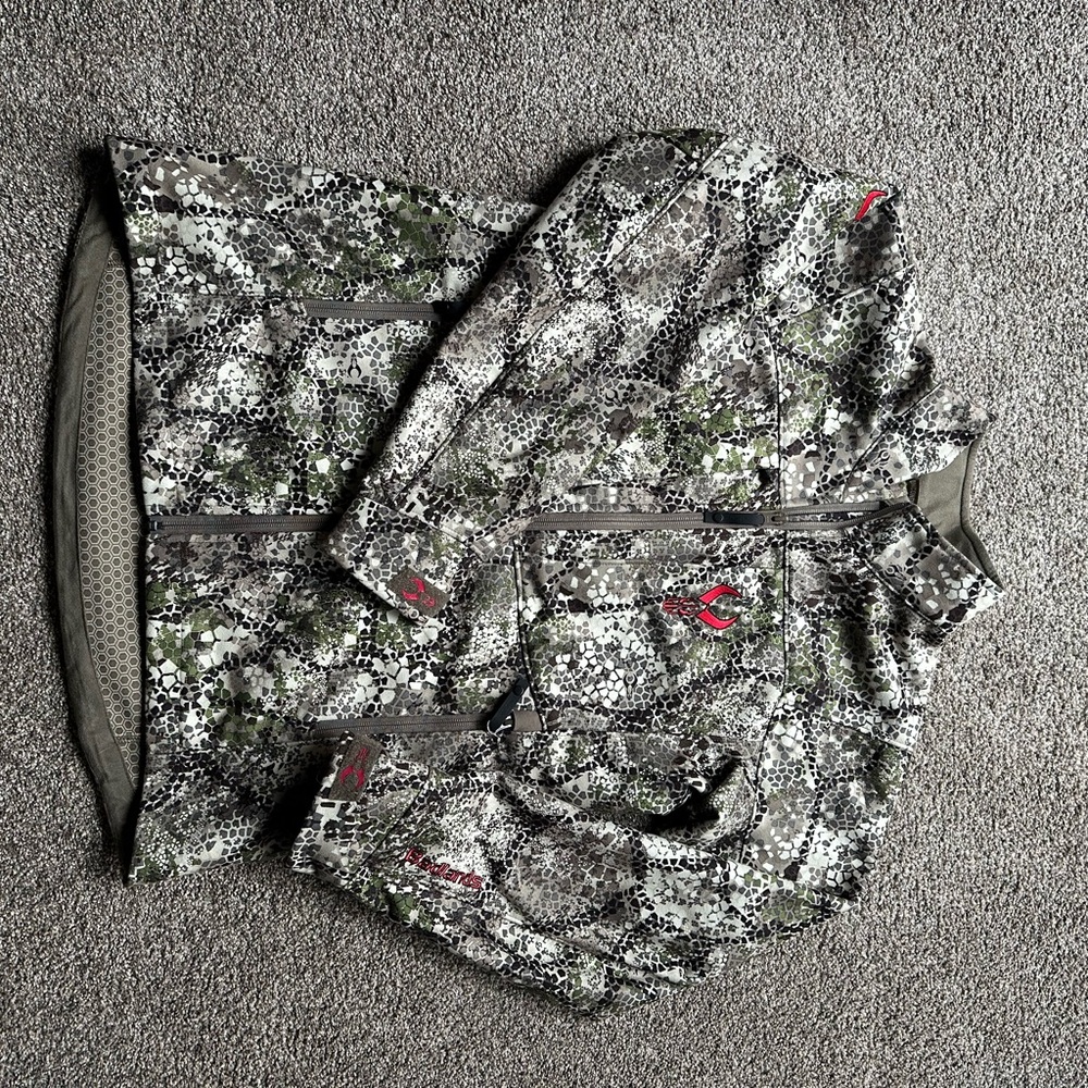 Badlands Camo Jacket